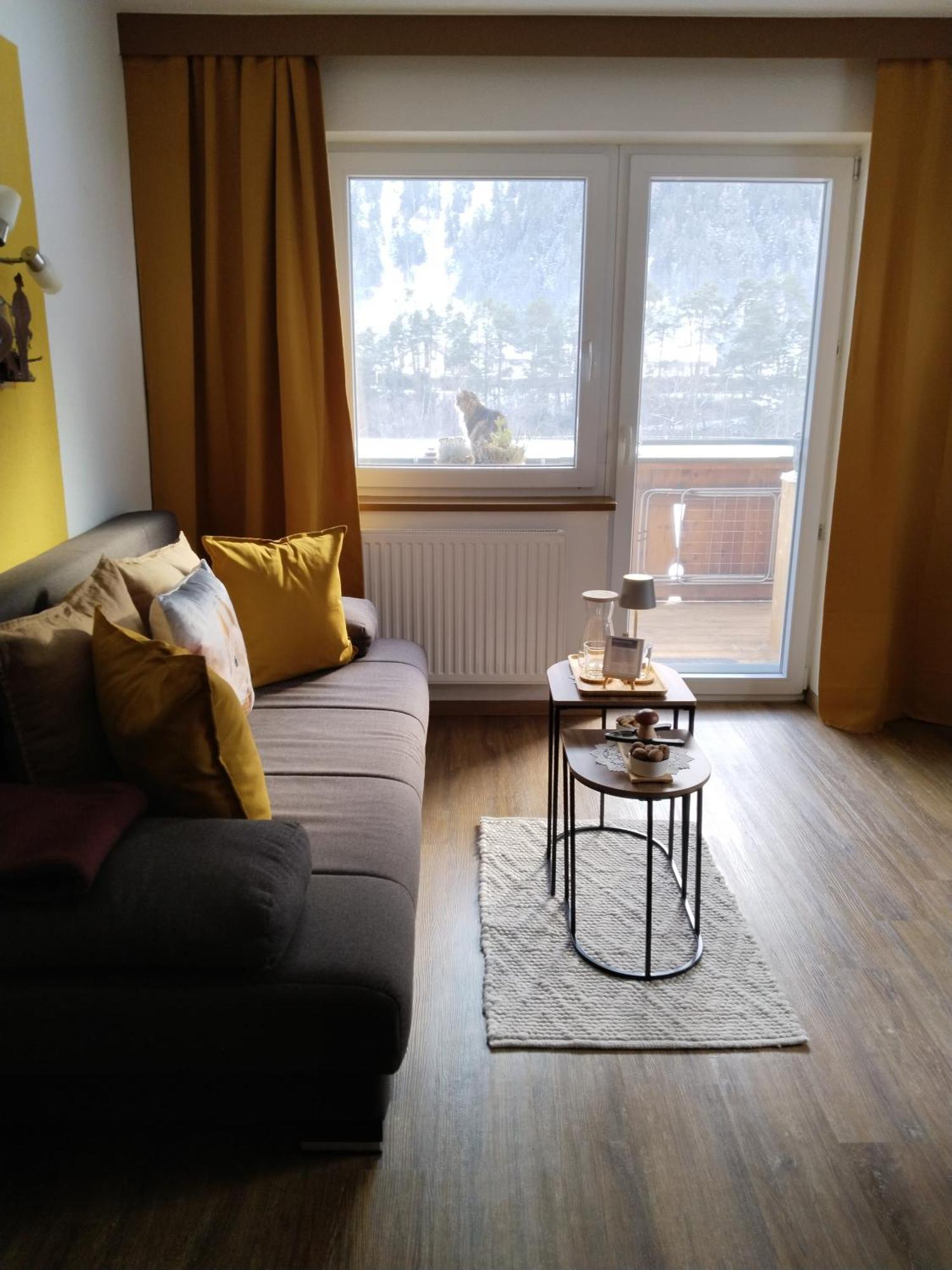 Schmid Apartment *